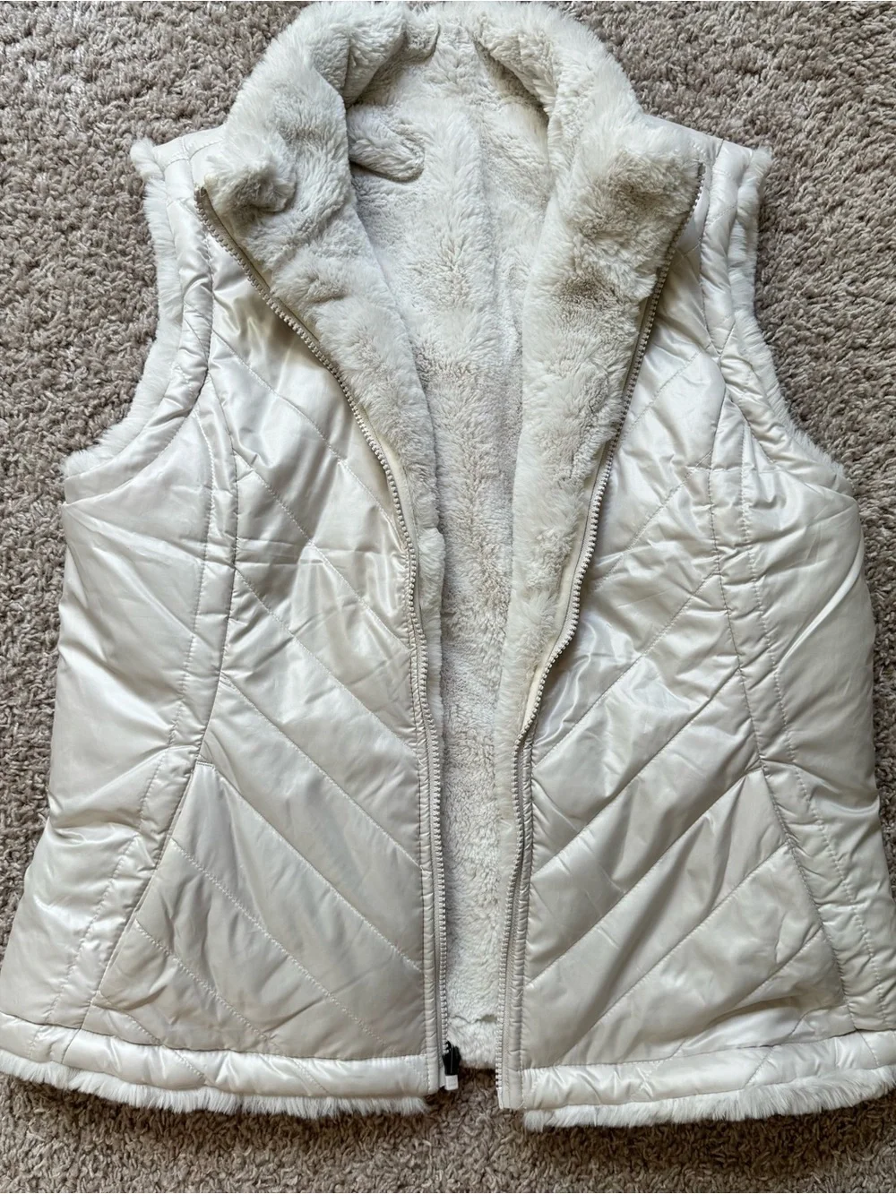 Reversible Plush Faux Fur and Quilted Vest Zip Up Cream White Cozy Warm Layering